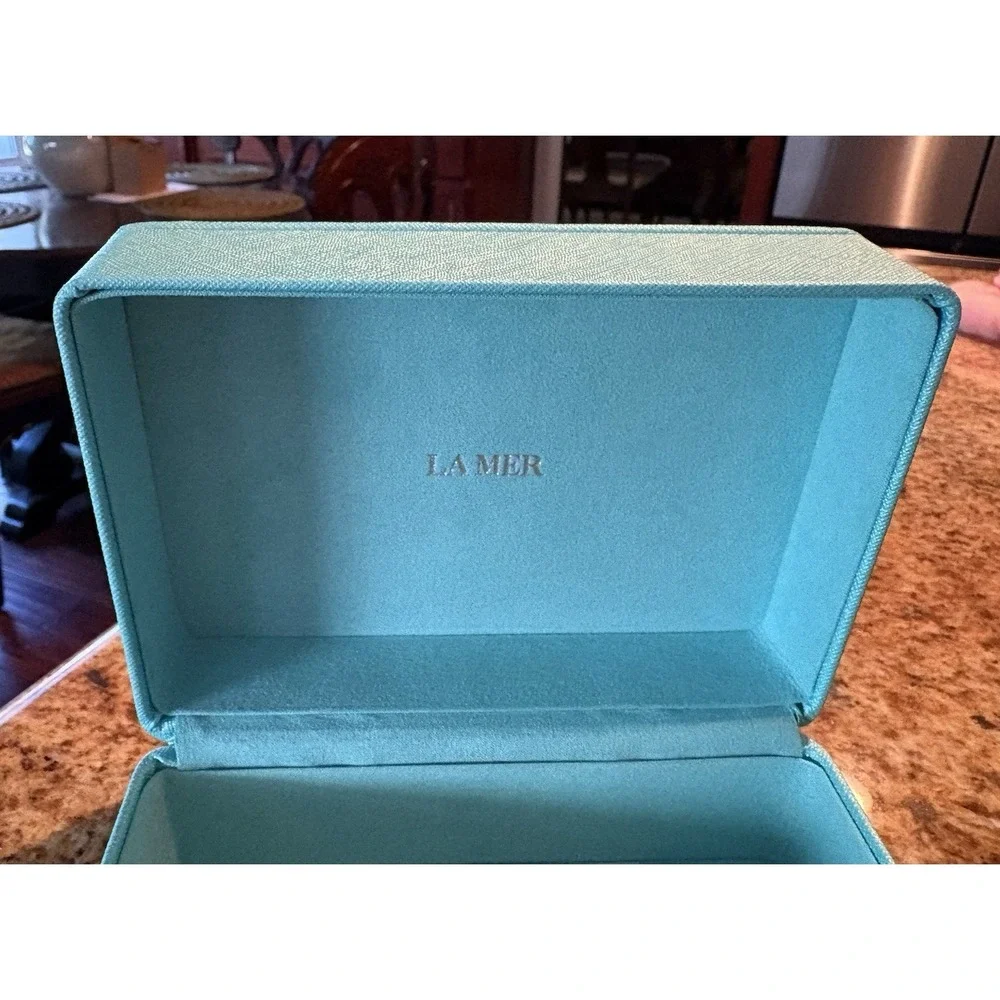 LA MER Aqua Blue Velvet Hinged Travel Jewelry Makeup Storage Box New 6